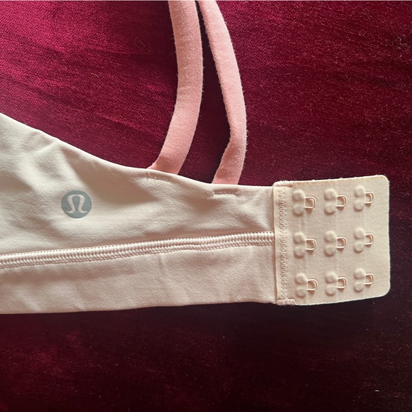 Lululemon Energy Adjustable Bra Medium Support, B–D Cups, size 8 - Picture 6 of 13